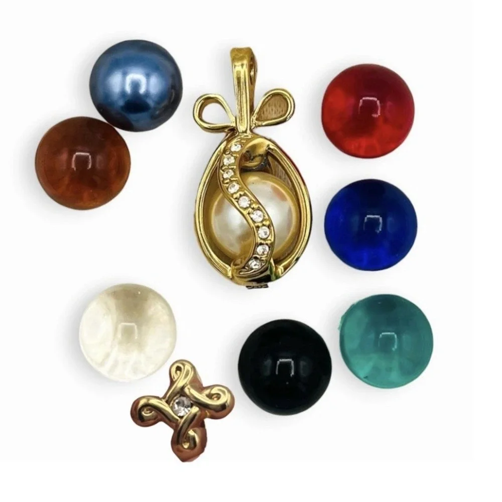 Vintage Joan Rivers Caged Dome Egg Pendant For Necklace 8 Interchangeable Balls